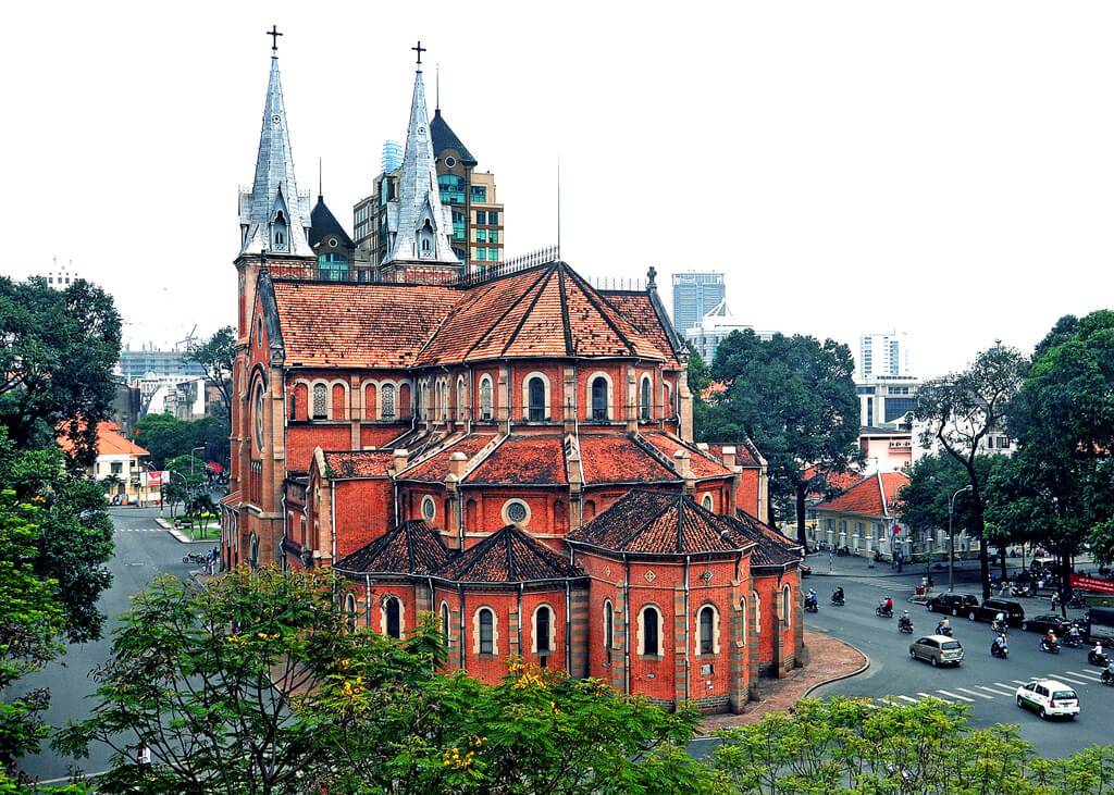 Vòng quanh TP. Hồ Chí Minh 24h - Ảnh 2