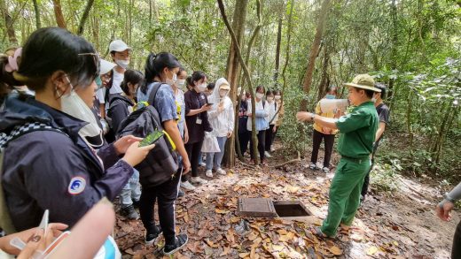 Cu Chi Tunnels (GUIDE INCLUDED)