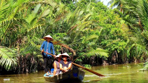 2-Days Combo Tour: 24-Hour Ho Chi Minh City Hop-On Hop-Off Bus + Mekong Delta Tour