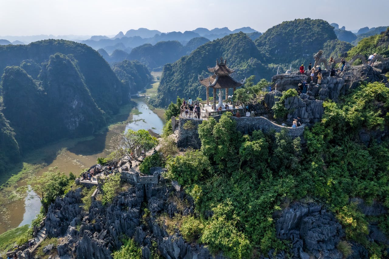 Hoa Lu – Trang An – Mua Cave - Full Day - Join Group Tour - Image 11