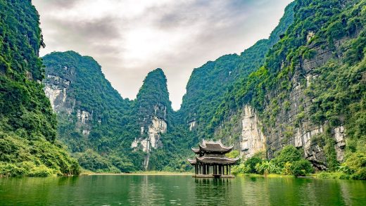 Hoa Lu – Trang An – Mua Cave - Full Day - Join Group Tour